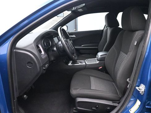 Used 2023 Dodge Charger SXT RWD image 15