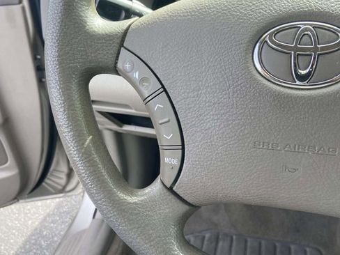 Used 2006 Toyota Camry LE image 18