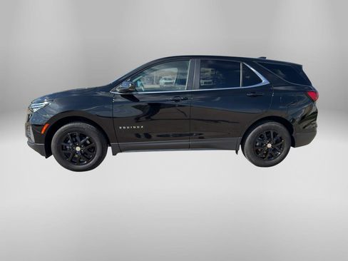 Used 2024 Chevrolet Equinox LT FWD image 2