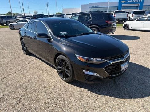 Used 2023 Chevrolet Malibu LT w/ Midnight Edition FWD image 2