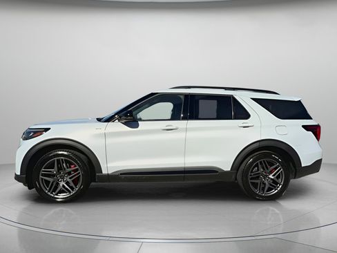 New 2026 Ford Explorer ST-Line w/ ST-Line Street Pack image 15