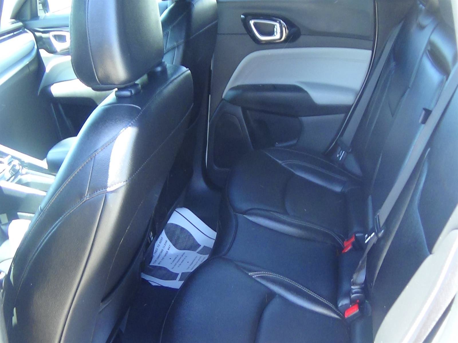 Certified 2025 Jeep Compass Limited AWD/4WD image 13