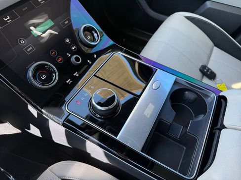 Used 2020 Land Rover Range Rover Velar R-Dynamic S image 13