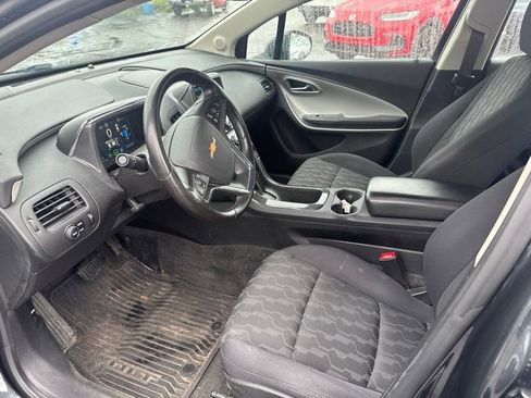 Used 2014 Chevrolet Volt FWD image 12
