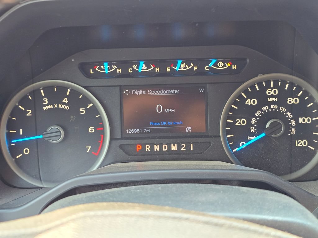 Used 2015 Ford F150 XLT w/ Equipment Group 301A Mid AWD/4WD image 5