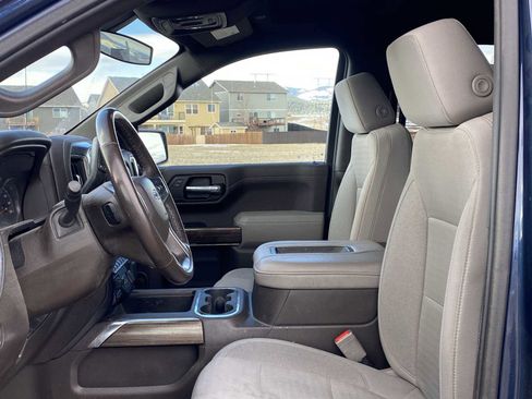 Used 2021 Chevrolet Silverado 1500 LT Trail Boss w/ Convenience Package II image 16