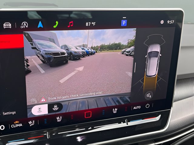 New 2026 Volkswagen GTI SE FWD image 21