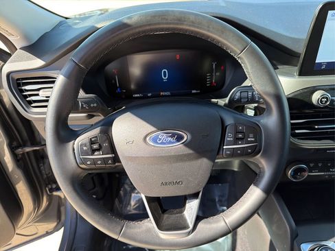 Used 2023 Ford Escape Active image 17