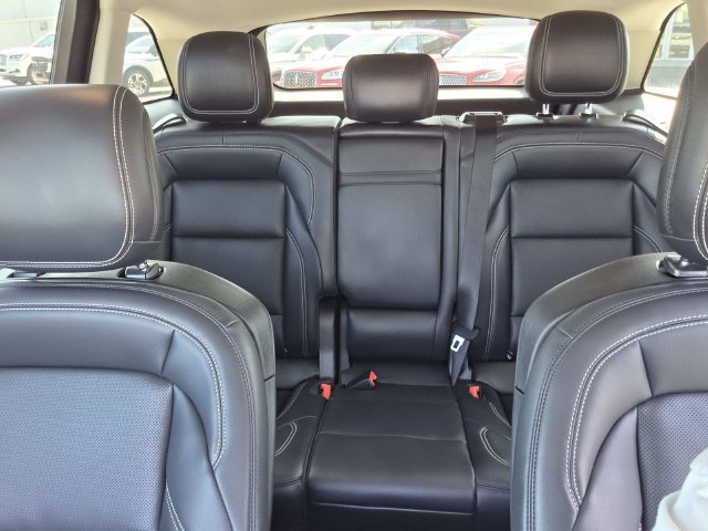 Certified 2024 Lincoln Nautilus Premier AWD/4WD image 18