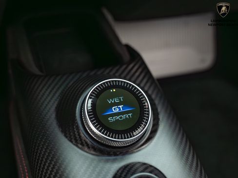 Used 2023 Maserati MC20 Coupe image 34