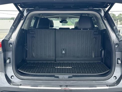 Used 2023 Toyota Highlander Limited AWD/4WD image 20