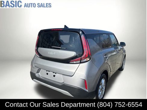 Used 2025 Kia Soul LX w/ LX Technology Package image 7