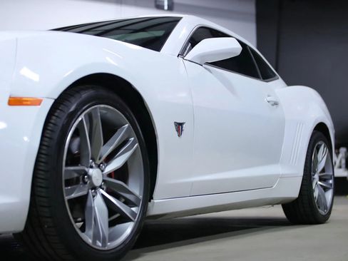 Used 2015 Chevrolet Camaro LT w/ Commemorative Special Edition image 7