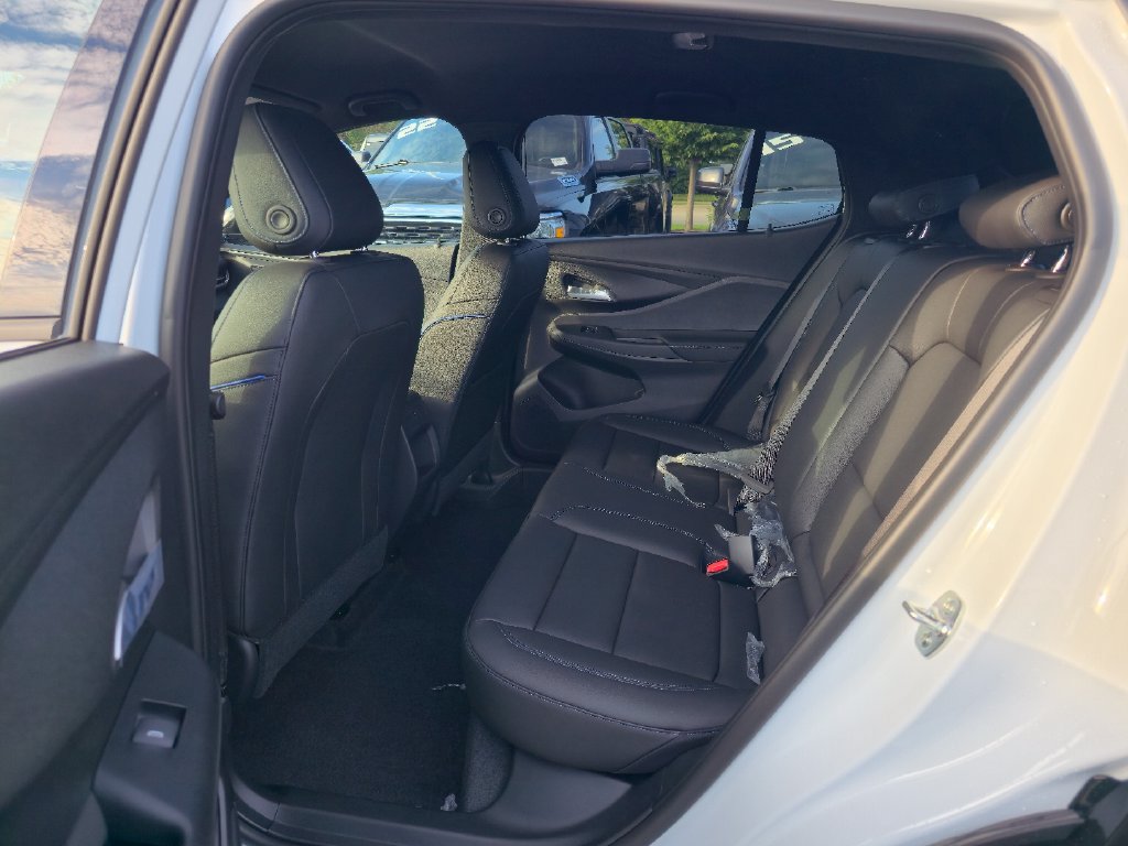 New 2026 Buick Envista Sport Touring w/ Convenience I Package FWD image 20