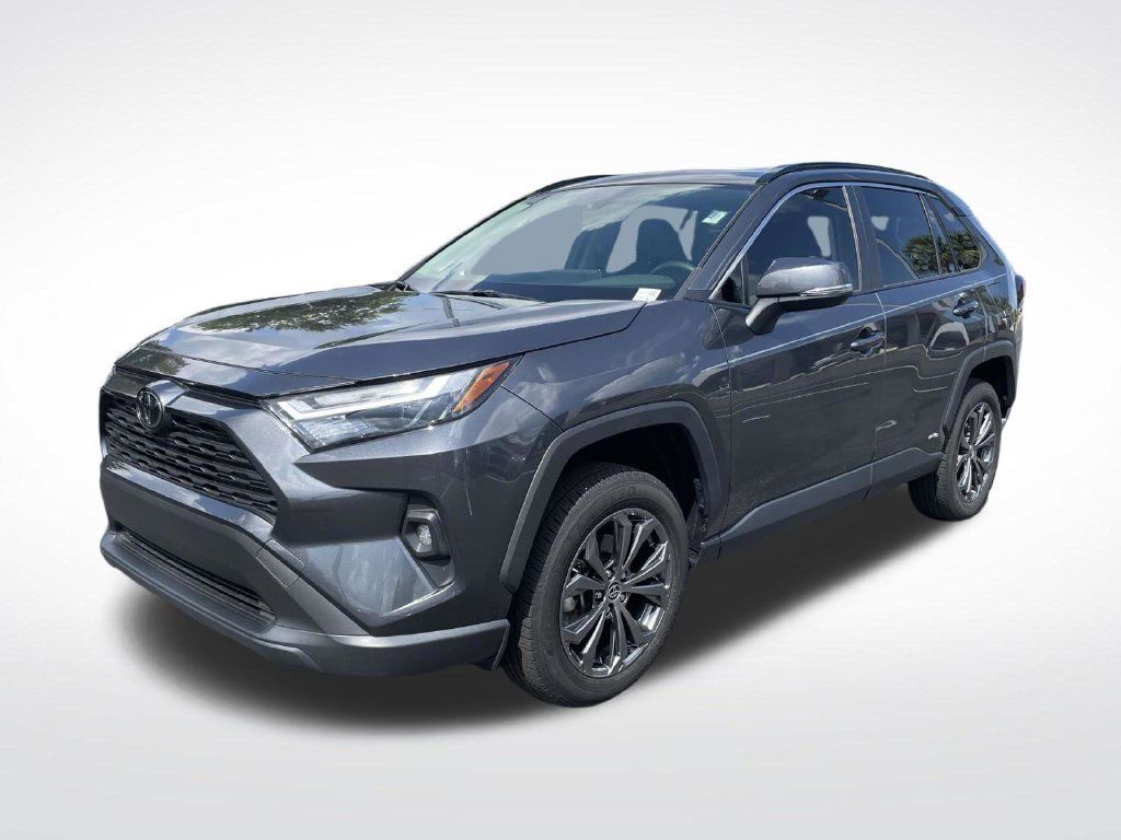 Used 2025 Toyota RAV4 XLE Premium w/ Weather Package AWD/4WD image 11