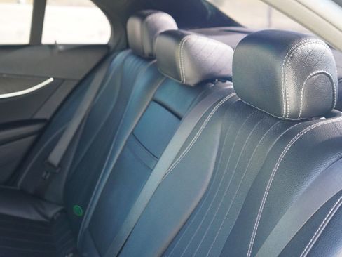 Used 2022 Mercedes-Benz E 450 4MATIC Sedan image 30