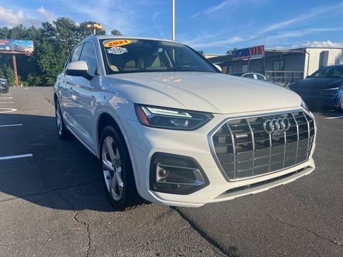 Used 2021 Audi Q5 2.0T Premium Plus w/ Premium Plus Package AWD/4WD image 3