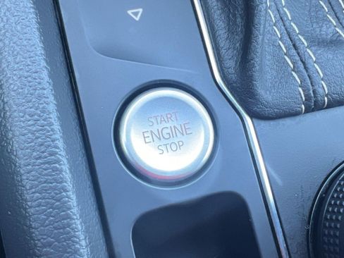 Certified 2023 Volkswagen Atlas Cross Sport SE w/ Panoramic Sunroof Package image 24