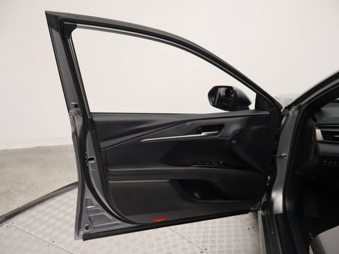 Certified 2025 Toyota Camry SE w/ Convenience Package FWD image 16