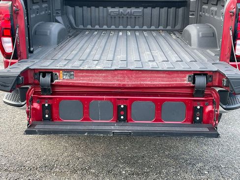 Used 2024 GMC Sierra 2500 SLE w/ SLE Value Package; image 20