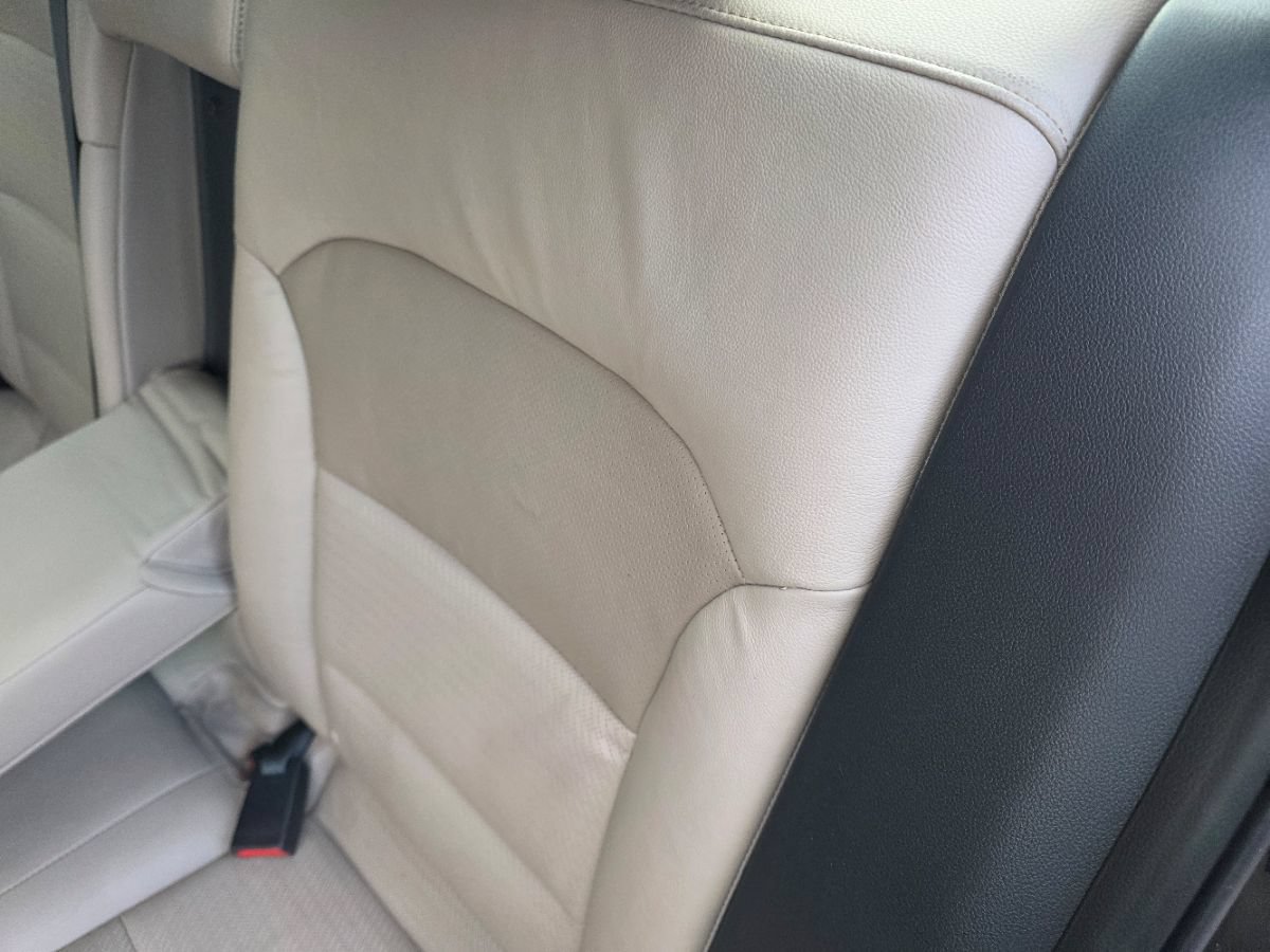 Used 2017 Hyundai Elantra Limited FWD image 25