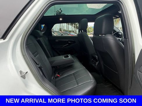 Used 2023 Land Rover Range Rover Evoque R-Dynamic S AWD/4WD image 17
