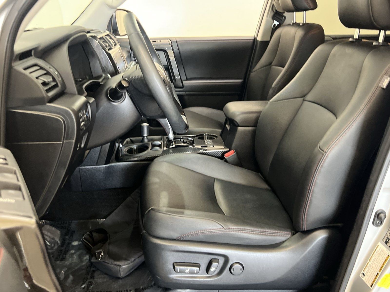 Used 2020 Toyota 4Runner TRD Off-Road Premium w/ Moonroof Package AWD/4WD image 12