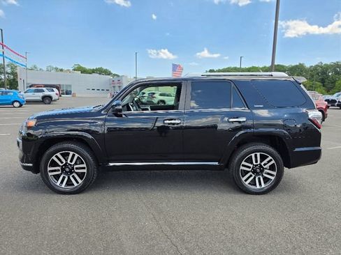 Used 2022 Toyota 4Runner Limited AWD/4WD image 4