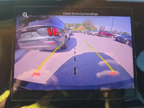 Certified 2025 Jeep Grand Cherokee Altitude AWD/4WD image 21