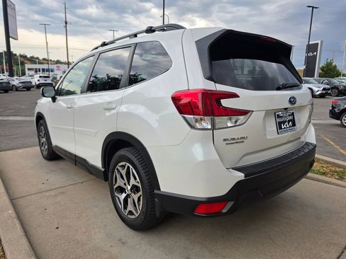Used 2021 Subaru Forester Premium w/ Popular Package #1 AWD/4WD image 7