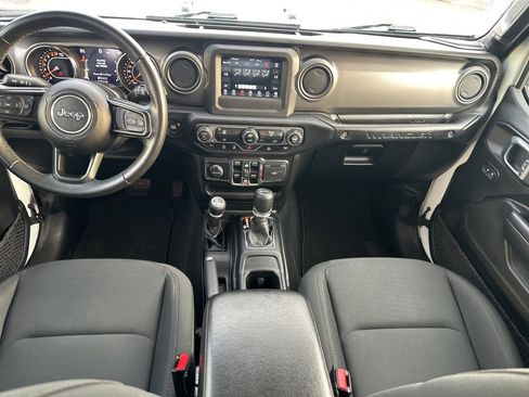 Used 2021 Jeep Wrangler Unlimited Sport image 20