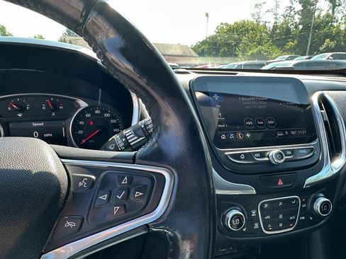 Used 2019 Chevrolet Equinox Premier image 17