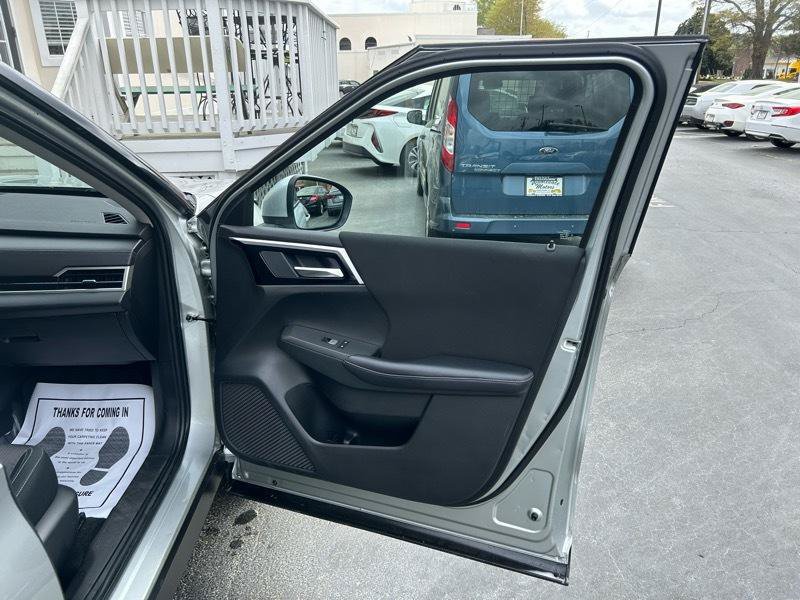 Used 2023 Mitsubishi Outlander ES FWD image 21