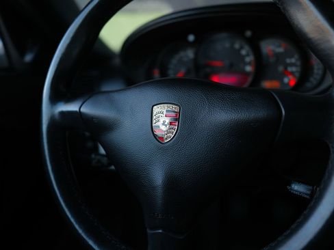 Used 2004 Porsche 911 Carrera 4 image 32