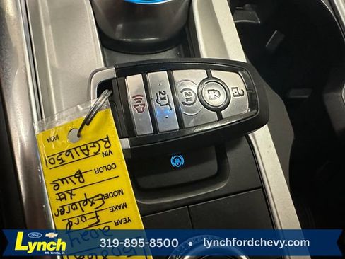 Used 2024 Ford Explorer XLT w/ Equipment Group 202A AWD/4WD image 17