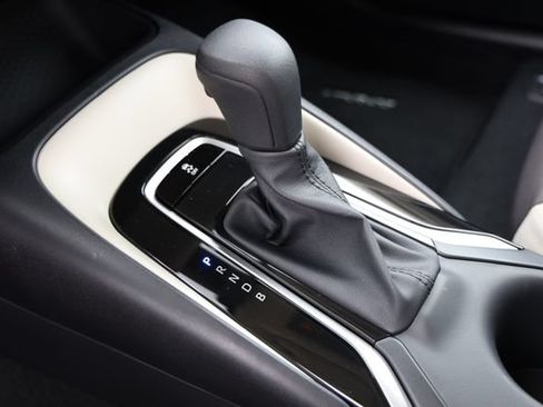 New 2026 Toyota Corolla LE FWD image 22