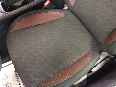 Used 2024 Nissan Kicks SR image 13