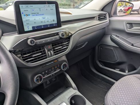 Used 2025 Ford Escape Active AWD/4WD image 20