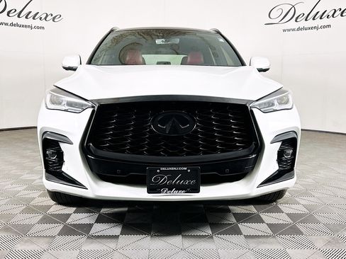 Used 2024 INFINITI QX50 Sport AWD/4WD image 2