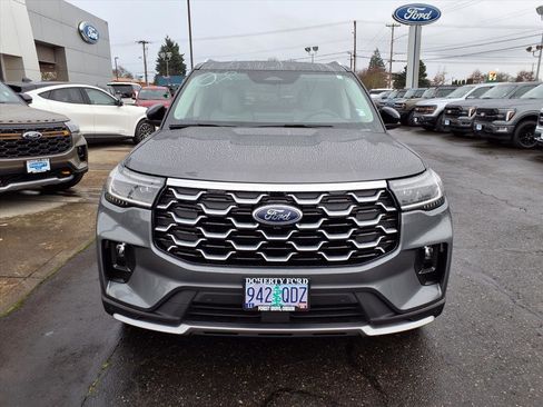 Used 2025 Ford Explorer Platinum w/ Ultimate Package image 2