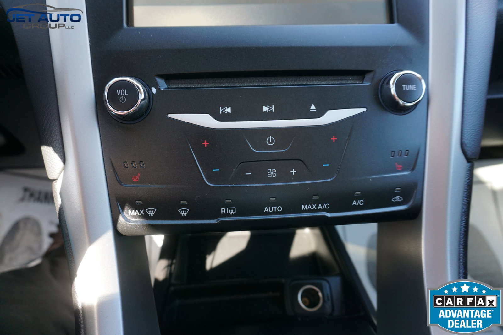 Used 2014 Ford Fusion SE w/ Equipment Group 502A FWD image 33