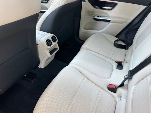 Certified 2024 Mercedes-Benz GLC 300 image 28
