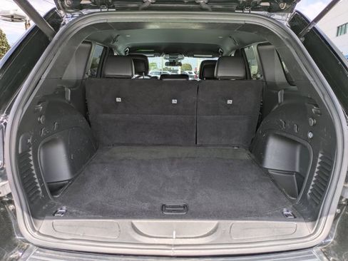 Used 2021 Jeep Grand Cherokee Laredo X image 13