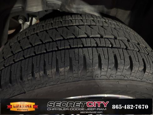 Used 2025 RAM 1500 Limited image 19