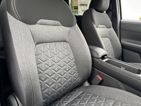 New 2025 Nissan Kicks SV w/ SV Premium Package image 22