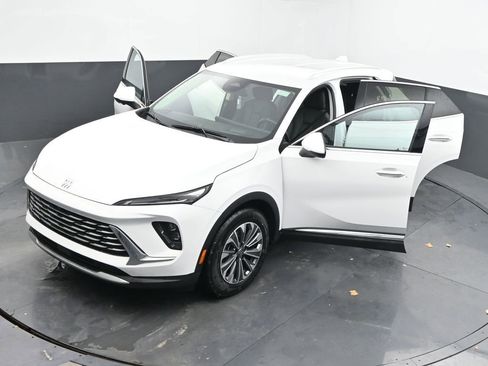 Used 2024 Buick Envision Preferred image 63