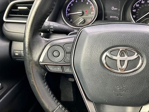Certified 2021 Toyota Camry SE w/ Convenience Package image 49