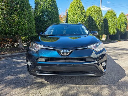 Used 2018 Toyota RAV4 XLE w/ Plus Extra Value Package AWD/4WD image 8