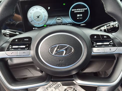 Used 2021 Hyundai Elantra Limited FWD image 13