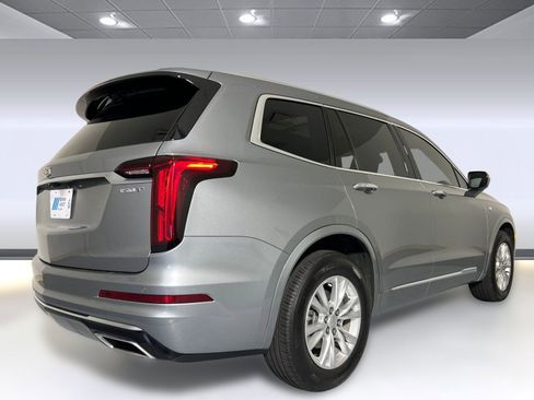 Used 2023 Cadillac XT6 Luxury image 9
